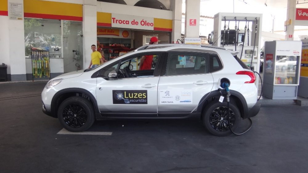 DSC06825 Abastecendo